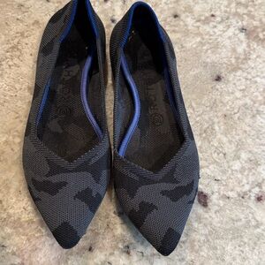 Rothy's  The Point Black Camo